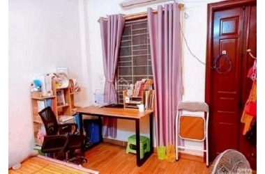 Tôi cần bán nhà đang ở khu Nghĩa Tân, Cầu Giấy 50m2x4T, 3.3 tỷ
